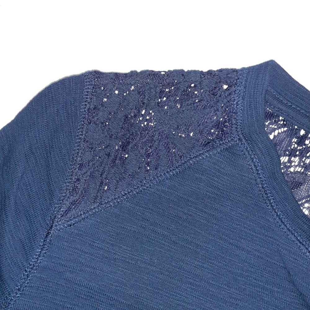 Sweater with lace - Picture 2 of 6